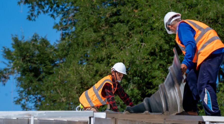 Professional Flat Roofing Installation in Kentland, IN